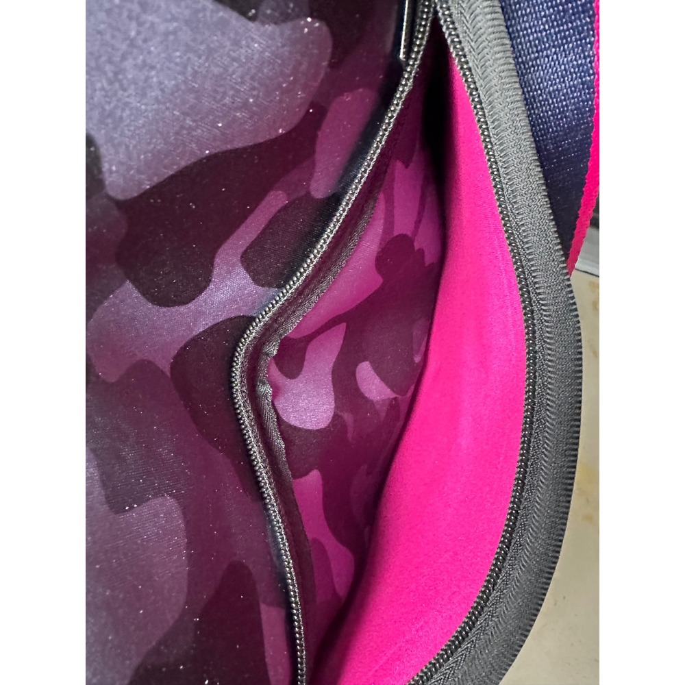 Parker Hyde Camo‎ Neoprene Crossbody Bag Pink Stripe Adjustable Strap - Picture 13 of 15